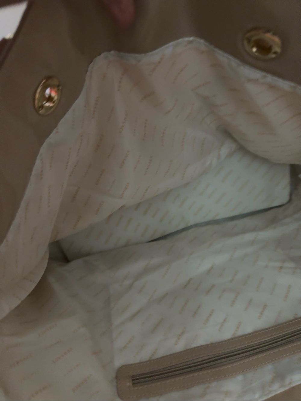 Versace Parfums GWP Tote Bag Blush Beige Woven Patent Shoulder Bag - Picture 4 of 4